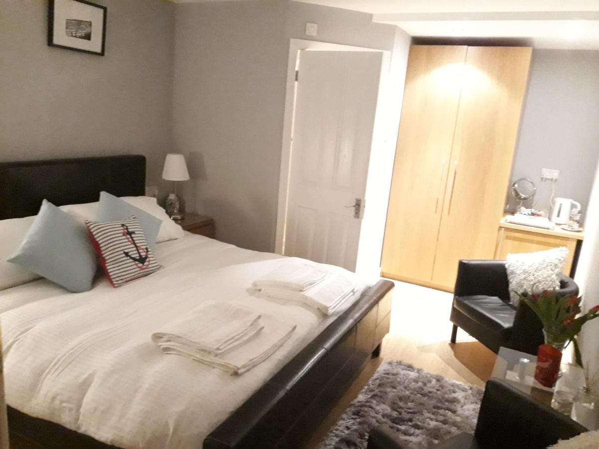 Coast 77 B&B Poole Luaran gambar