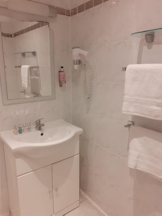 Coast 77 B&B Poole Luaran gambar