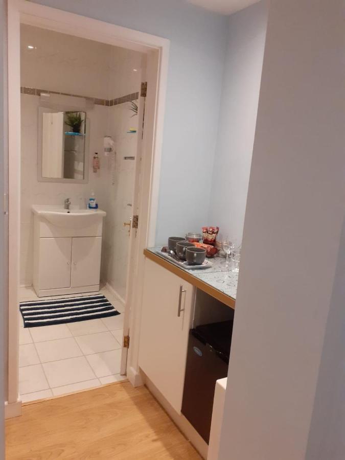 Coast 77 B&B Poole Luaran gambar